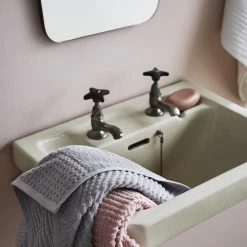 Besorgen ? JUNA Check Bio-Duschtuch - 70x140 Cm - Hellgrau ❤️ -Bassetti -Geschäft unnamed file 1386